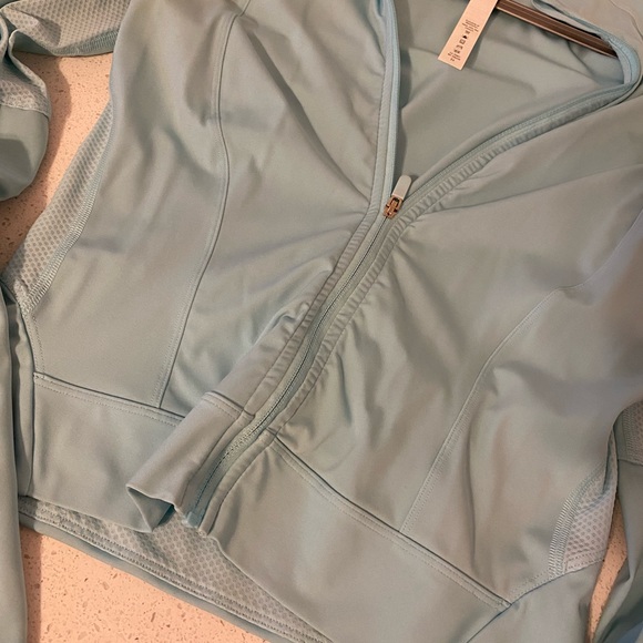 Lululemon Final Mile Jacket - Picture 4 of 7